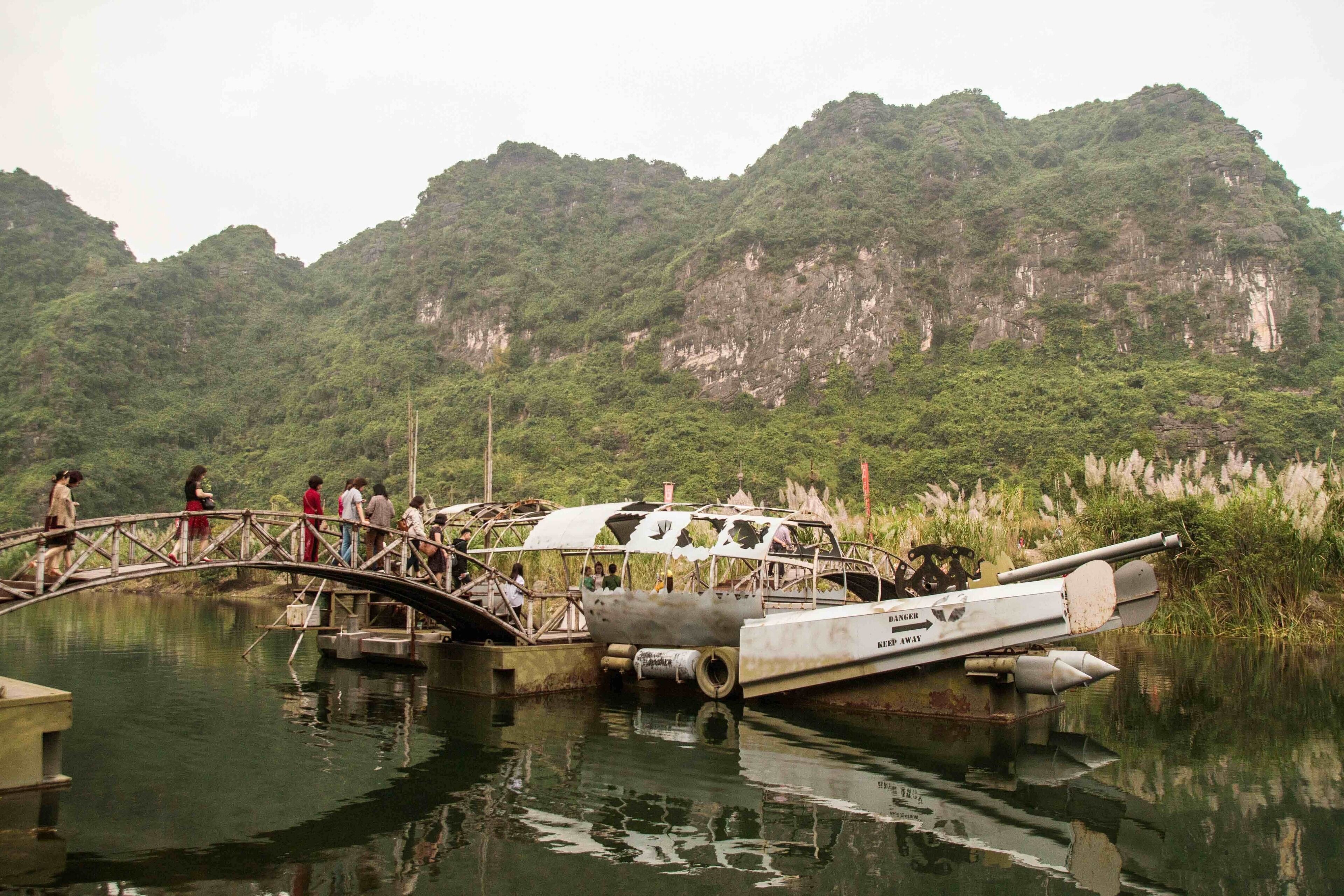 The final part of the epic and unexpected trip around Trang An, #Vietnam 🇻🇳, involved a little bit of walking, a couple of temples and an area used as a backdrop during the filming of Kong: Skull Island.
#LifeAtExpedia