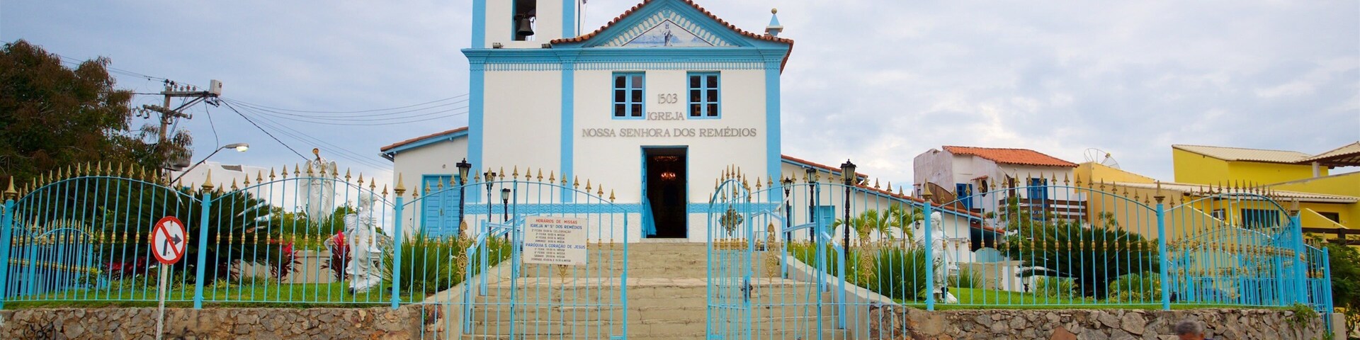 Iglesia Nuestra Señora de los Remedios que incluye una iglesia o catedral