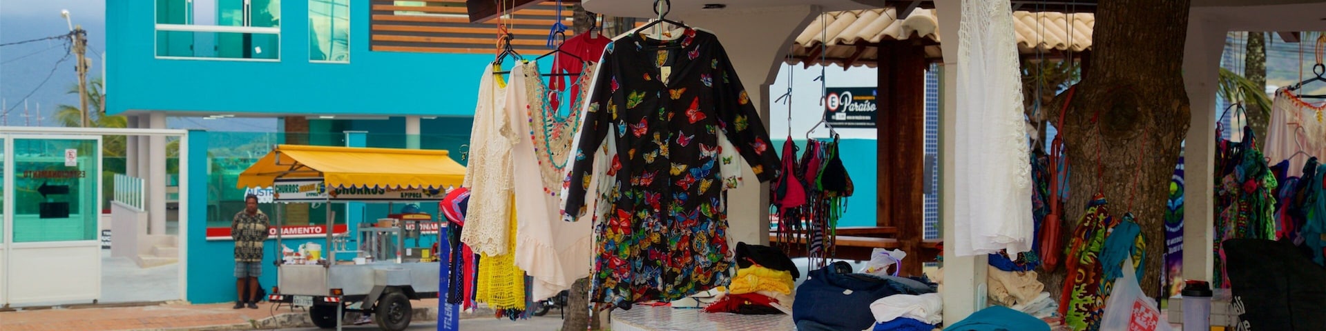 Praça Daniel Barreto de Marco caracterizando mercados