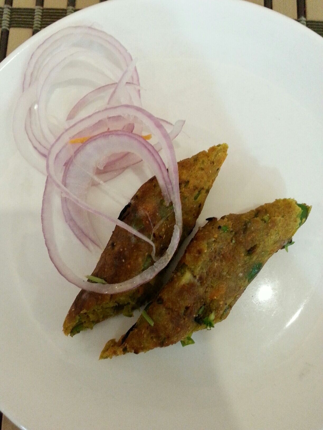 Indian vegetable patties (kebabs). Absolutely delicious as a starter!