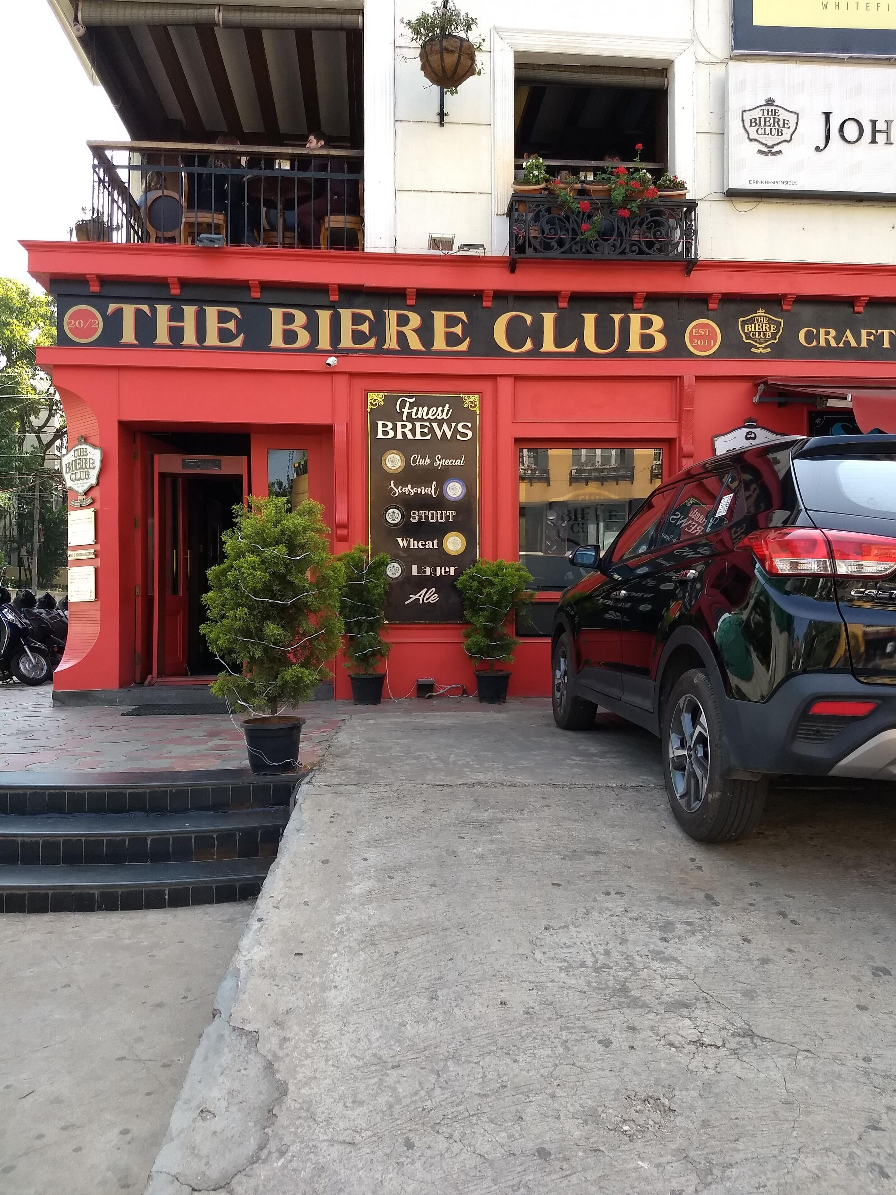 One of finest craft beers available in Bangalore 

#craftbeer #Bangalore #TroverFoodies