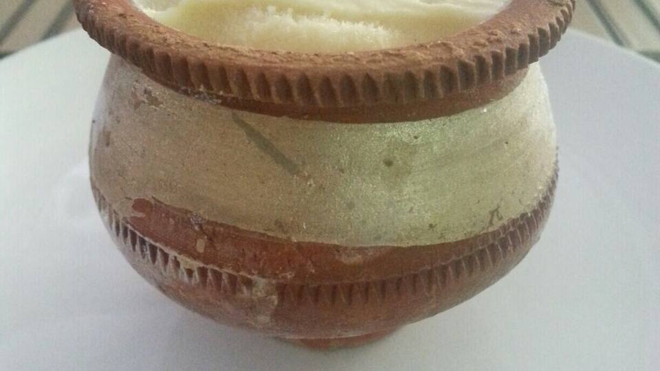 Delicious vanilla 'kulfi'. Traditional Indian ice cream served in a clay pot. Yum!