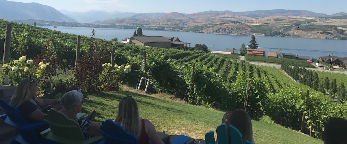Great view of the big lake 🍷