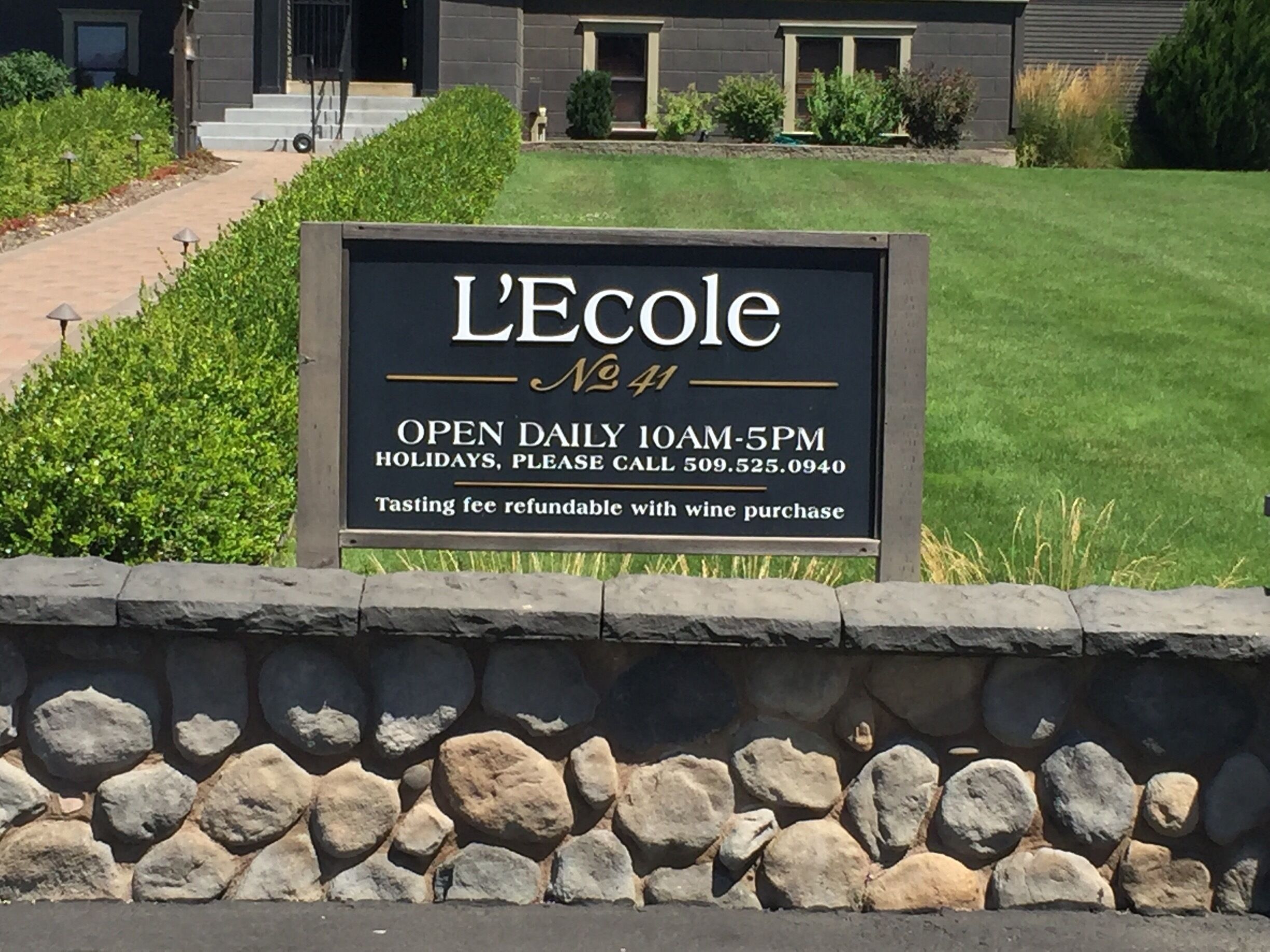 1st wine stop in Walla Walla - L'Ecole 🍷