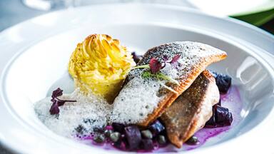 Bjorkliden Fjallby Ski Resort que inclui comida