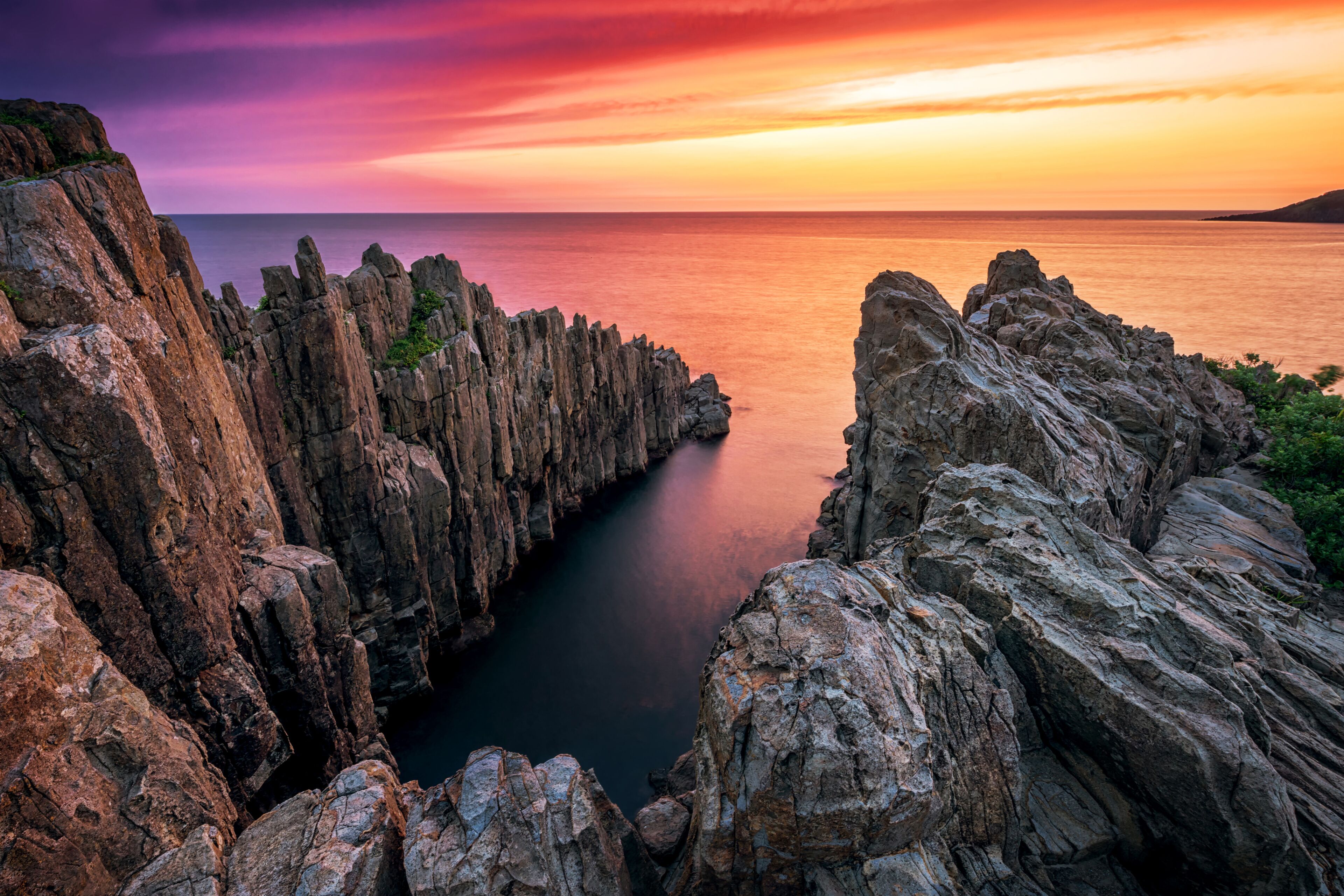 Tojinbo cliffs at dusk