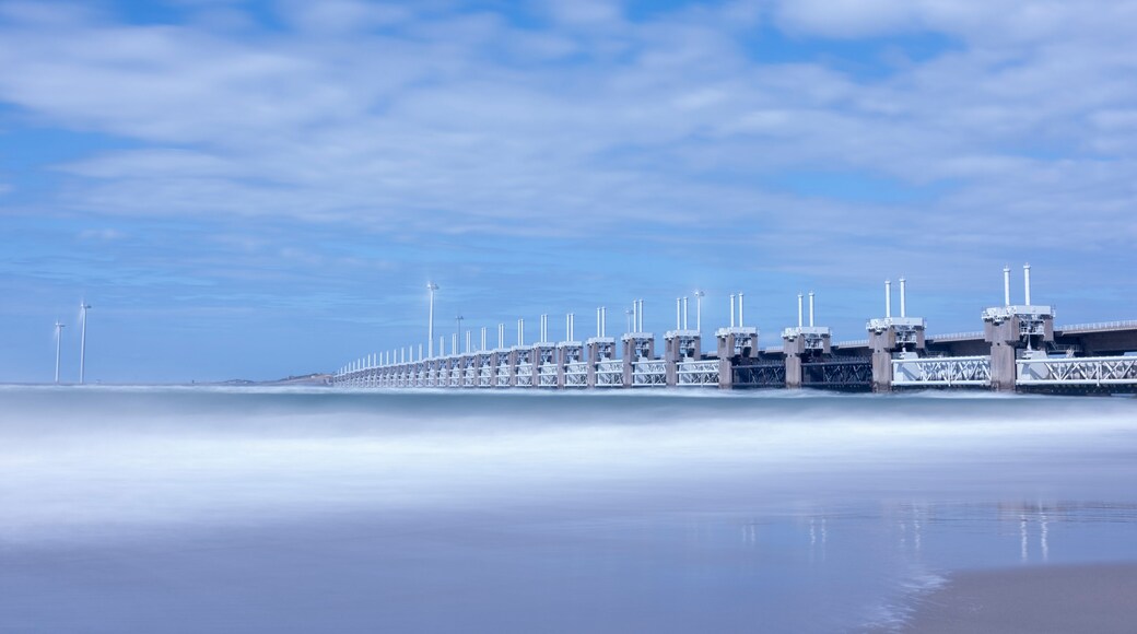 Banjaardstrand vor dem Oosterscheldesperrwerk bei Kamperland. Provinz Zeeland in den Niederlanden