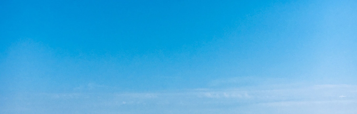 On Fårö, a small island in Sweden, we found this stone beach that was several kilometres long. We were all alone sitting here, having our coffee, taking in the surroundings and listening to the waves. #LifeAtExpedia