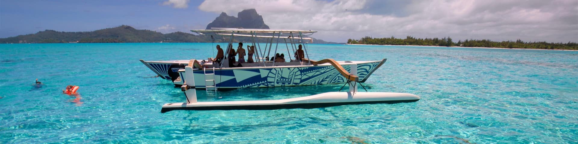 Society Islands showing boating, general coastal views and marine life