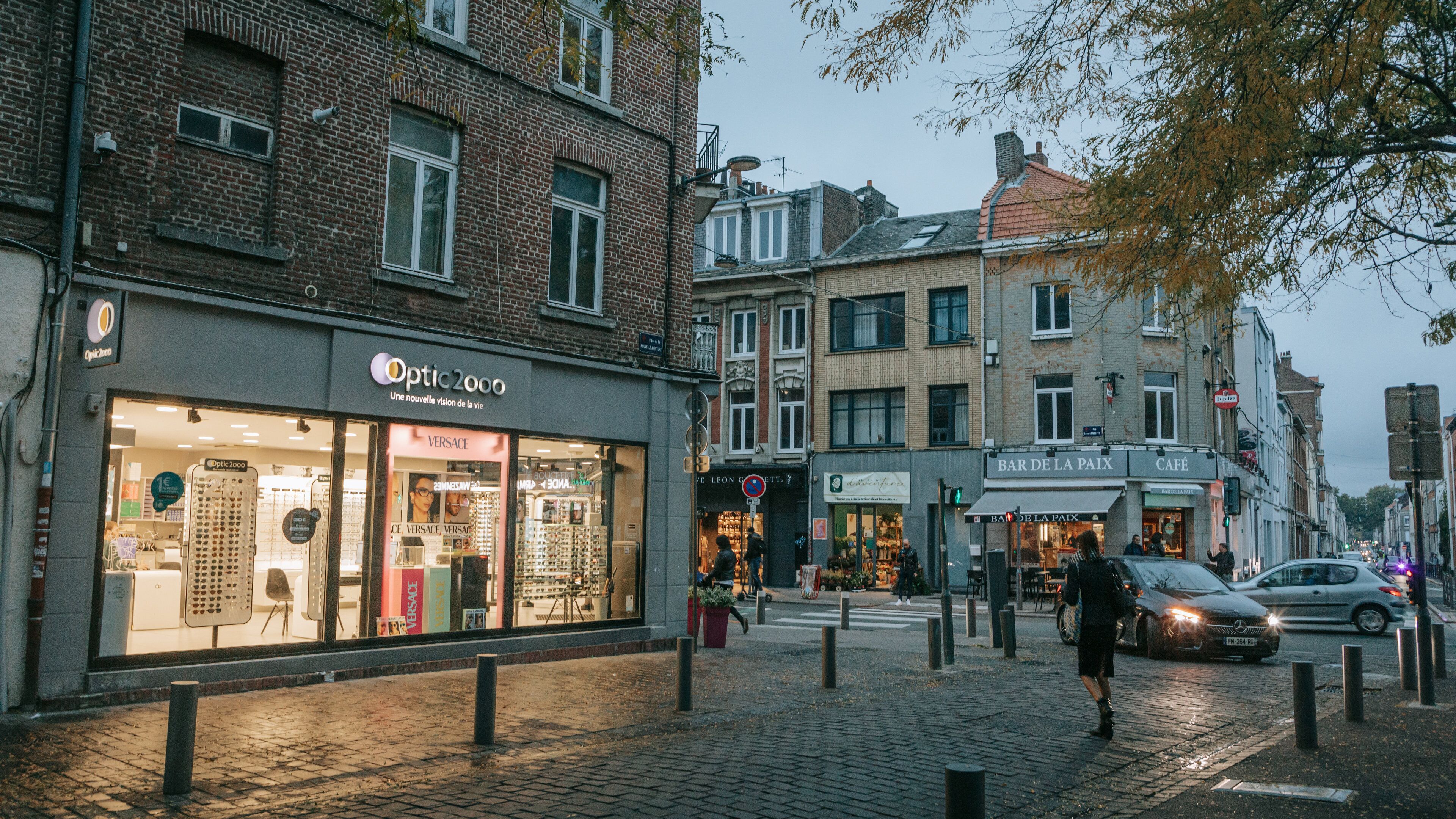 Wazemmes featuring street scenes and night scenes