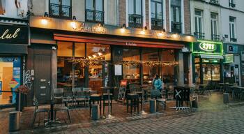 Wazemmes which includes street scenes