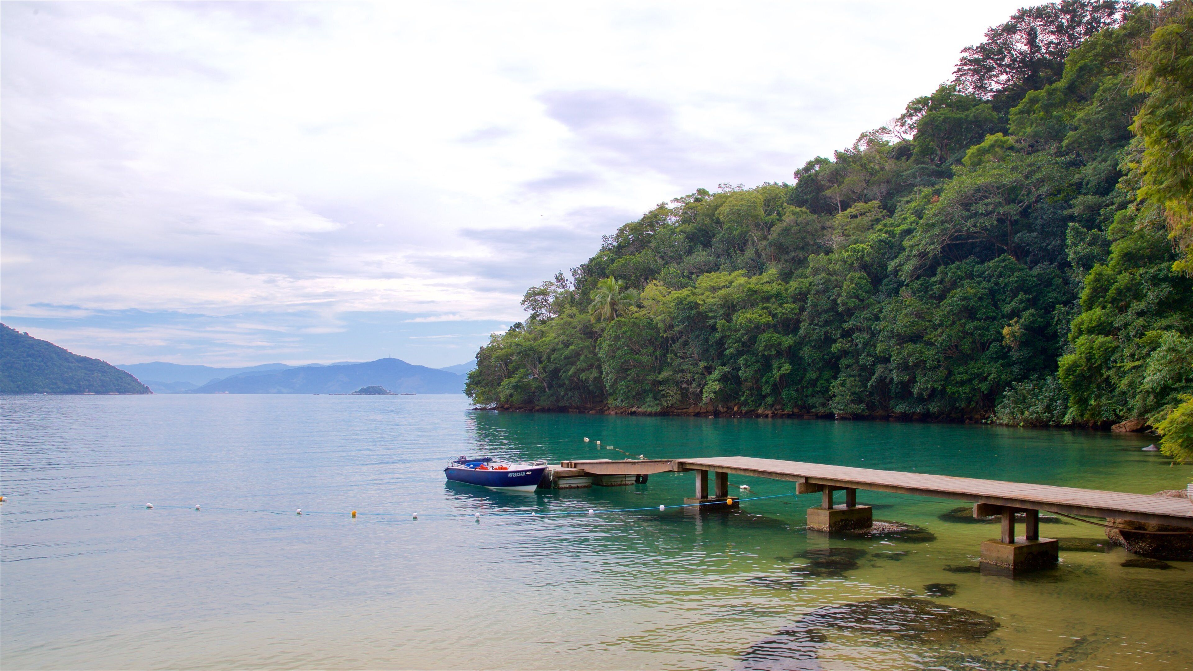 หาด Abraaozinho ซึ่งรวมถึง หาดทราย, ชายฝั่งทะเล และ ทิวทัศน์เขตร้อน