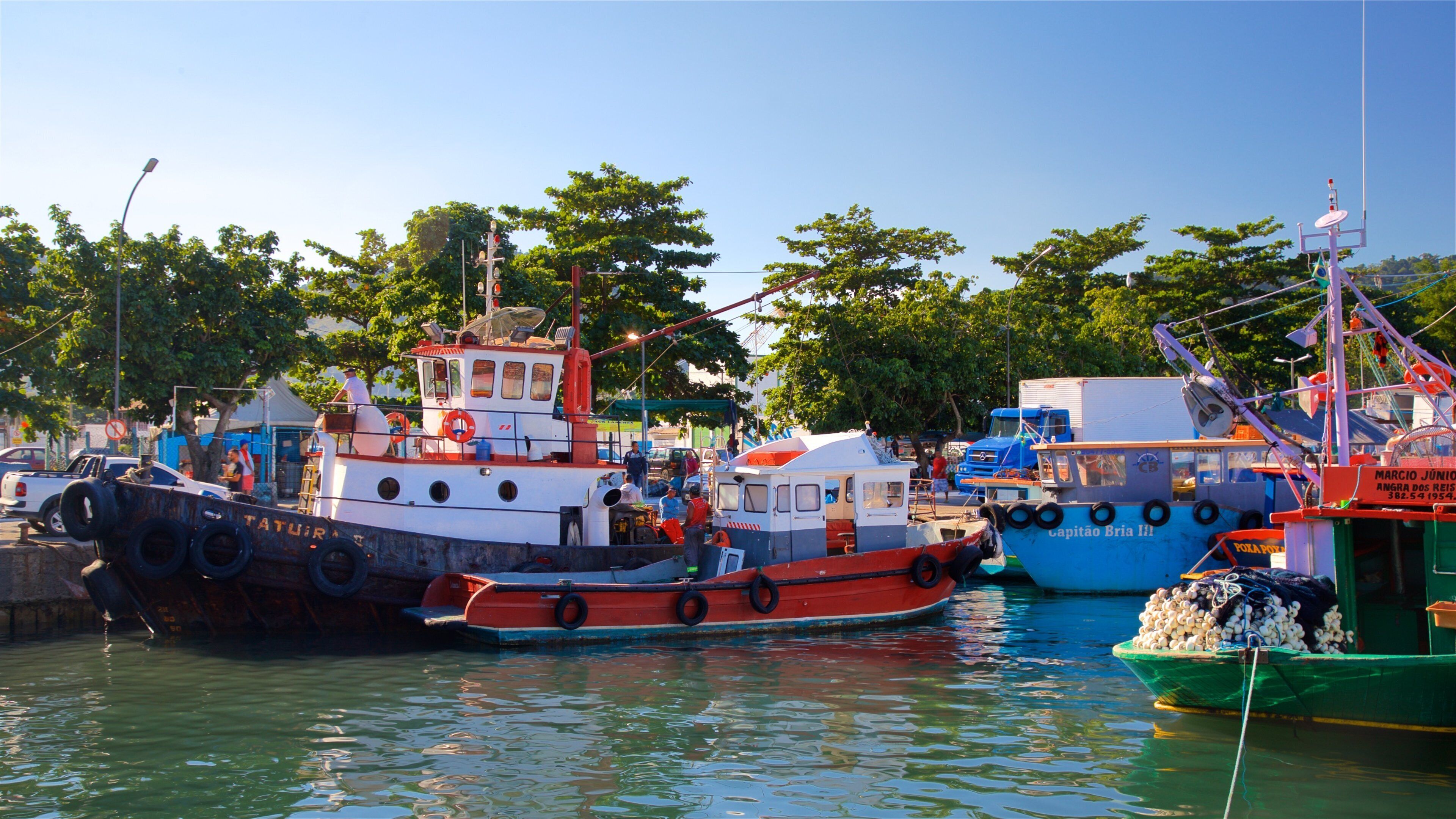 앙그라두스헤이스 항구 을 특징 항구 또는 항만