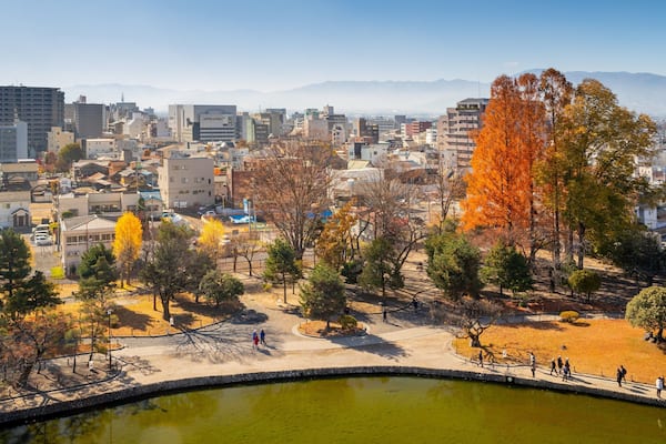 Matsumoto Castle which includes a city and landscape views