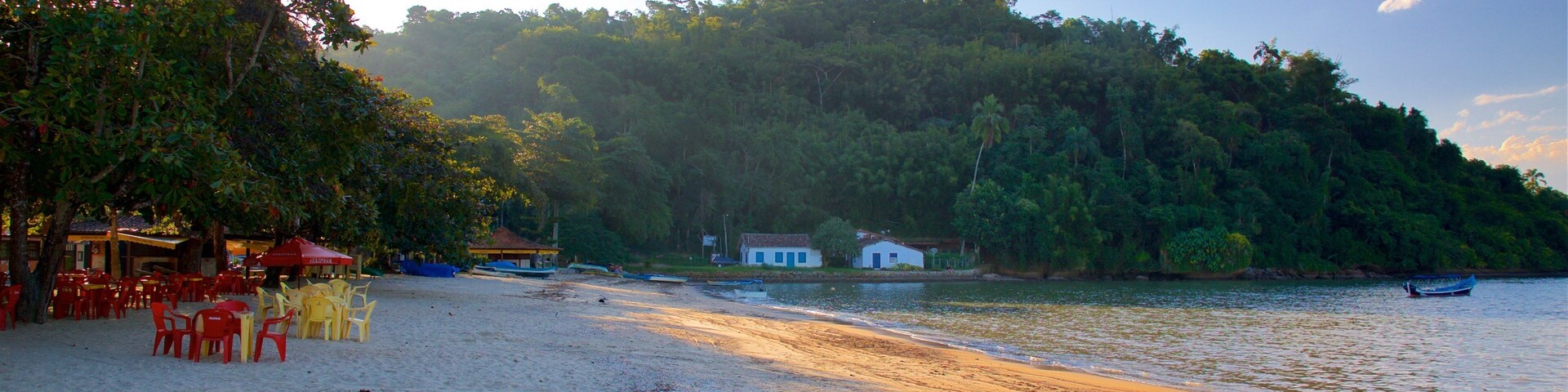 Praia do Pontal mit einem allgemeine Küstenansicht und Sandstrand
