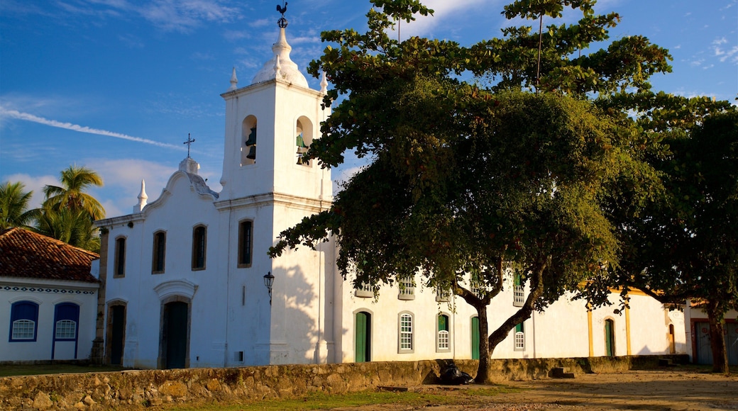 Nossa Senhora das Dores Church featuring heritage architecture and a church or cathedral