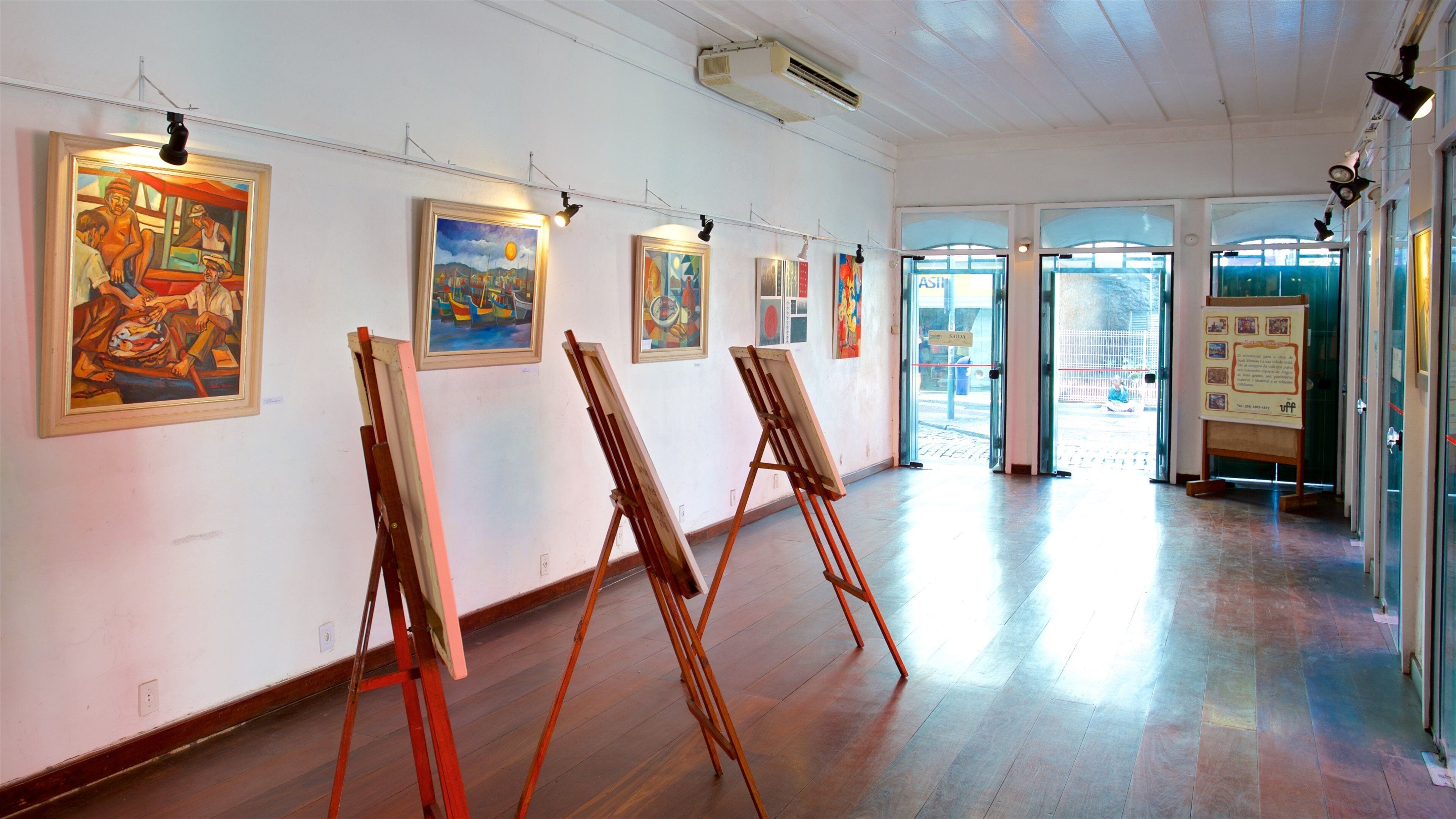 Culture House of Brazil Poets featuring interior views and art