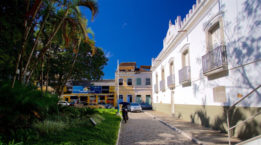 Angra dos Reis City Hall which includes heritage elements