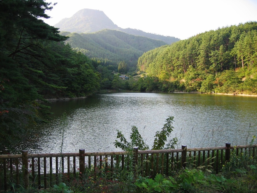 Shionoiri Pond.