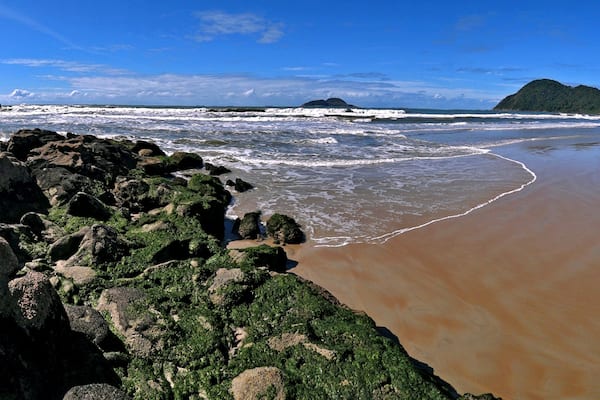Praia do Tombo no Guaruja.