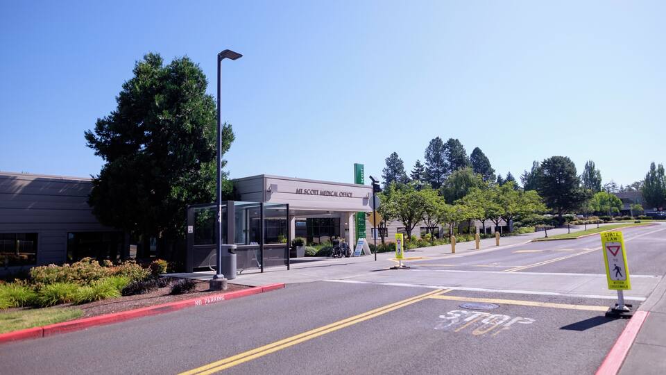 Portland_KaiserPermanenteSunnysideMedicalCenter_6221831-9