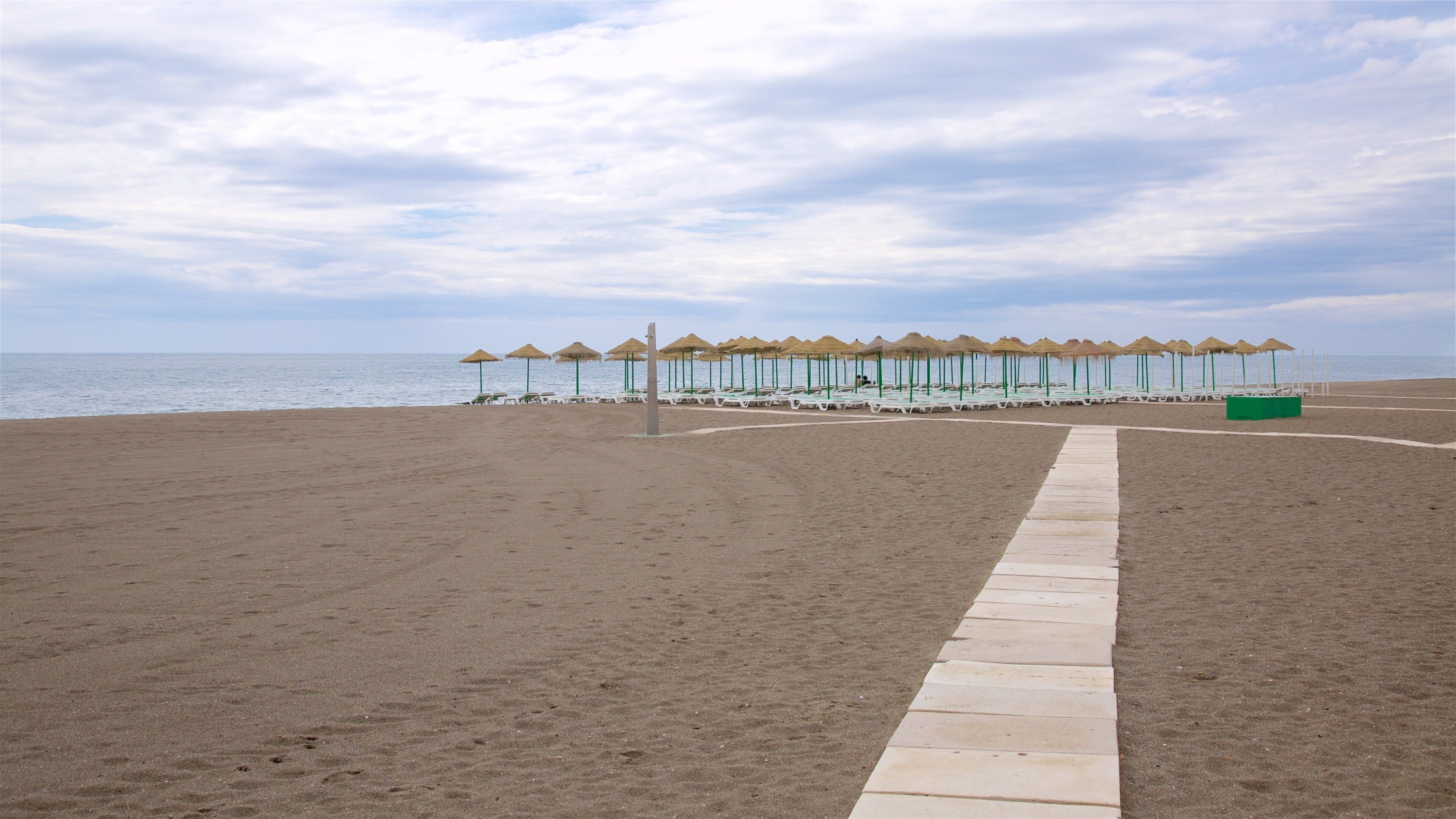 Los Alamos Beach showing a beach