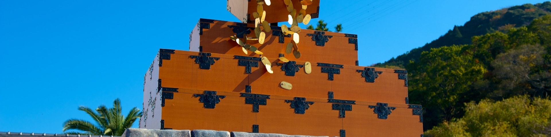 Izu Peninsula which includes outdoor art and art