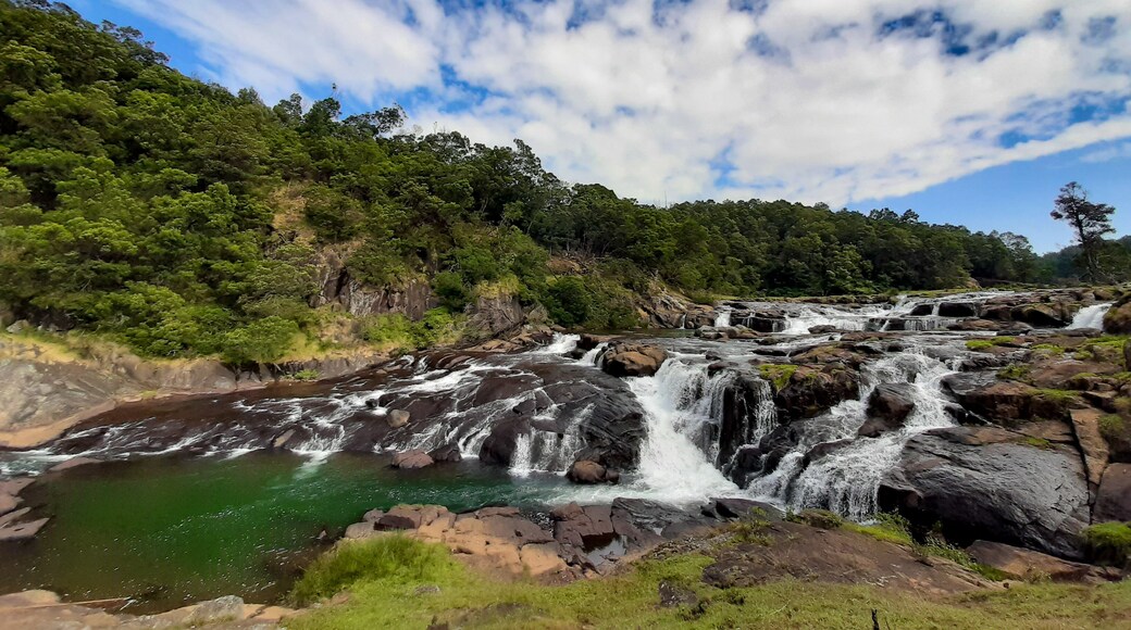 Nature at it's best #lifeatexpedia #nature #waterfalls #India