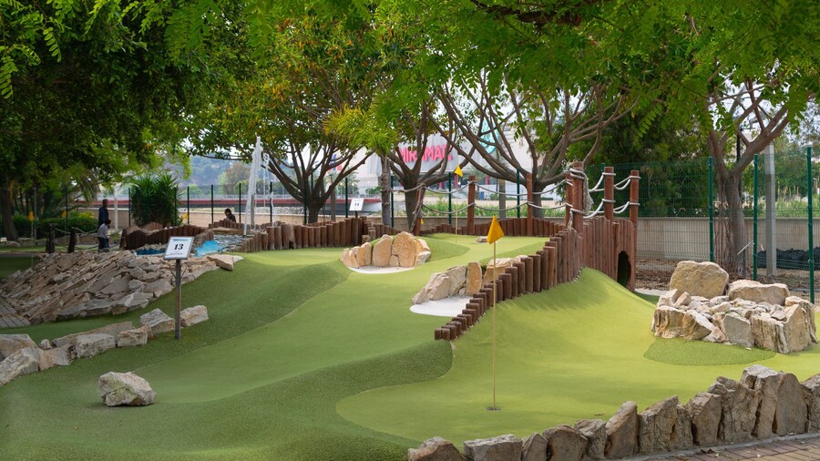 Fuengirola Adventure Golf showing golf