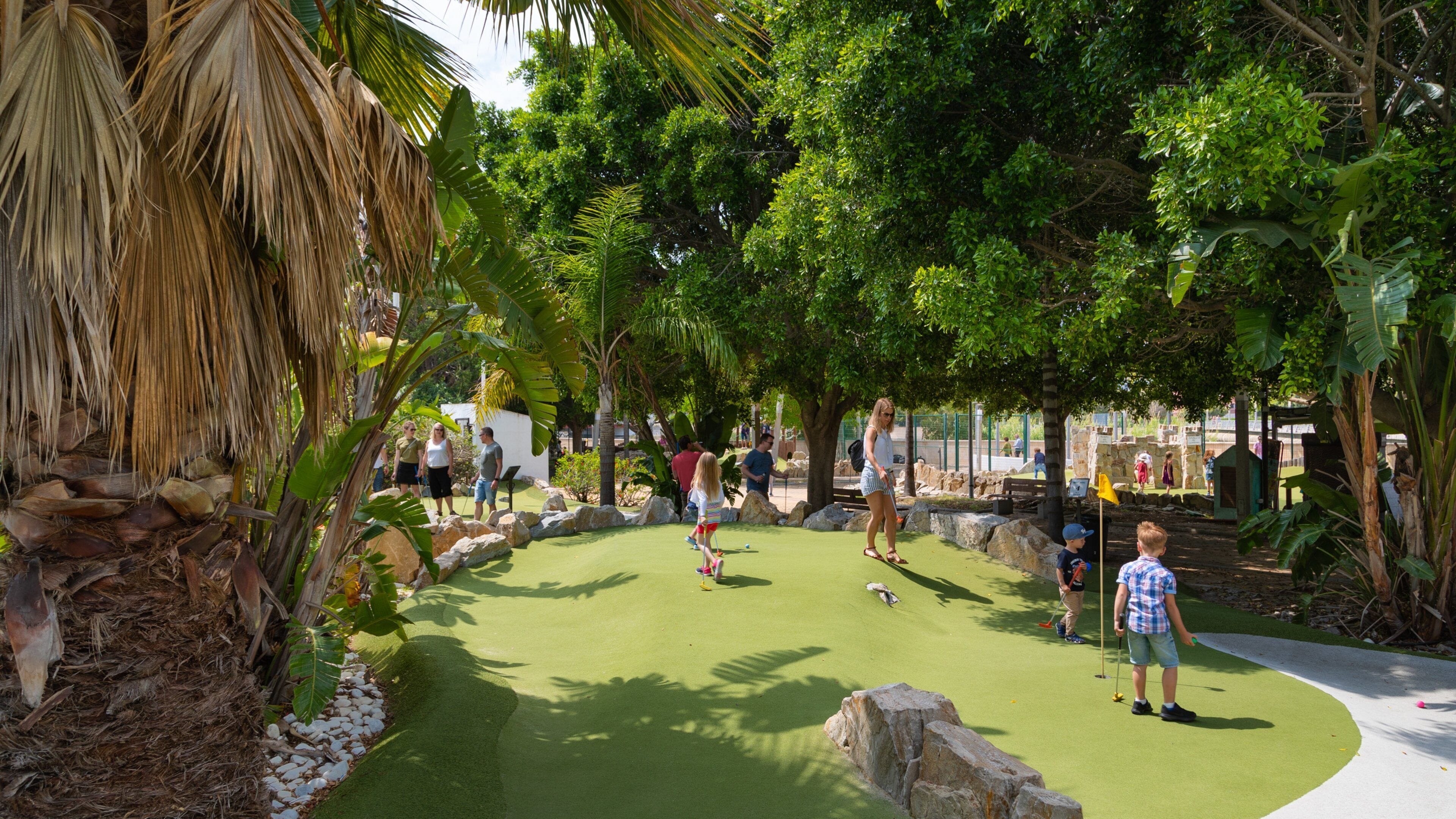 Fuengirola Adventure Golf which includes golf as well as a family
