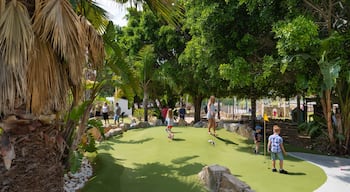 Fuengirola Adventure Golf which includes golf as well as a family