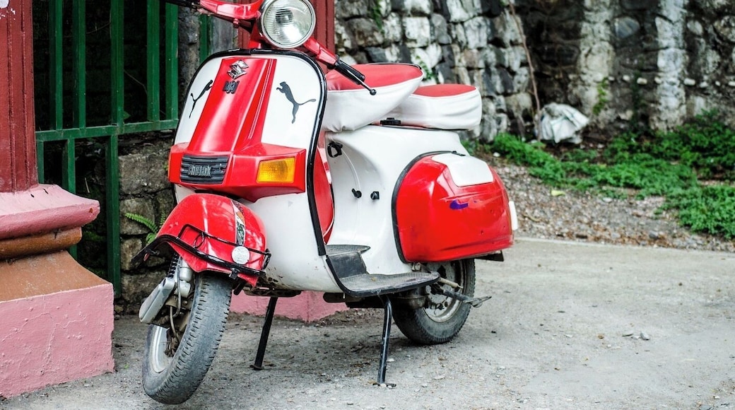 Bajaj Chetak Scooter in Christmas Colors #Red & #White from an Indian Town waiting for Santa to ride :)
#LifeAtExpedia