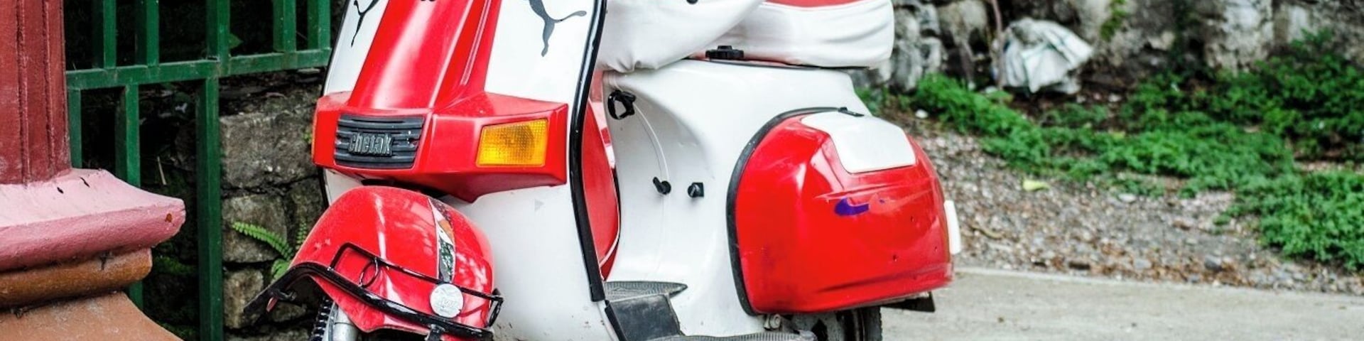 Bajaj Chetak Scooter in Christmas Colors #Red & #White from an Indian Town waiting for Santa to ride :)
#LifeAtExpedia