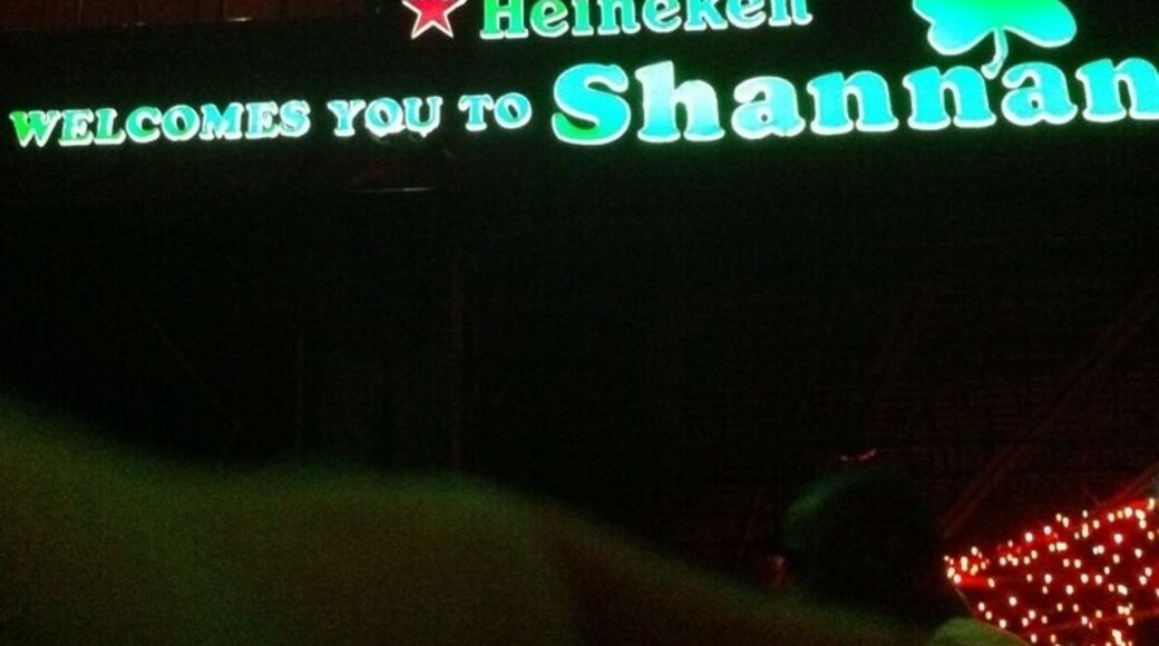 Muy bueno decente pub