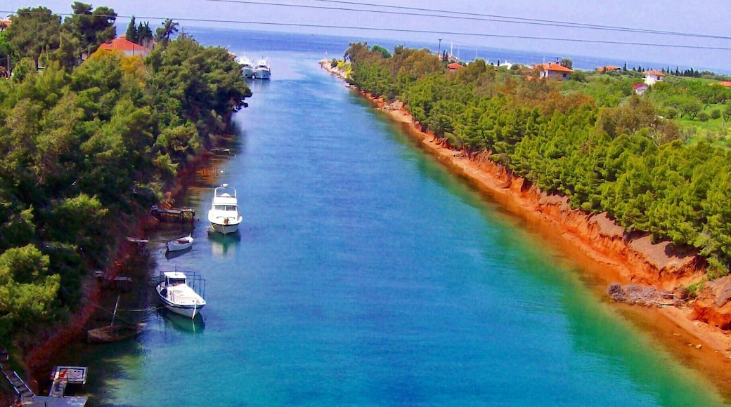 Big seaside village in the prefecture of Halkidiki, built at the place of the ancient Potidea, which was colony of Corinth in the 7th century BC. In New Potidea visitors will see the canal that connects Thermaikos with Toroneo bay. The area is a well-known summer destination since it has very beautiful sea , and is a very famous tourist destination. We recommend you to visit the chapel of the Archangels, which has been constructed in 1872.