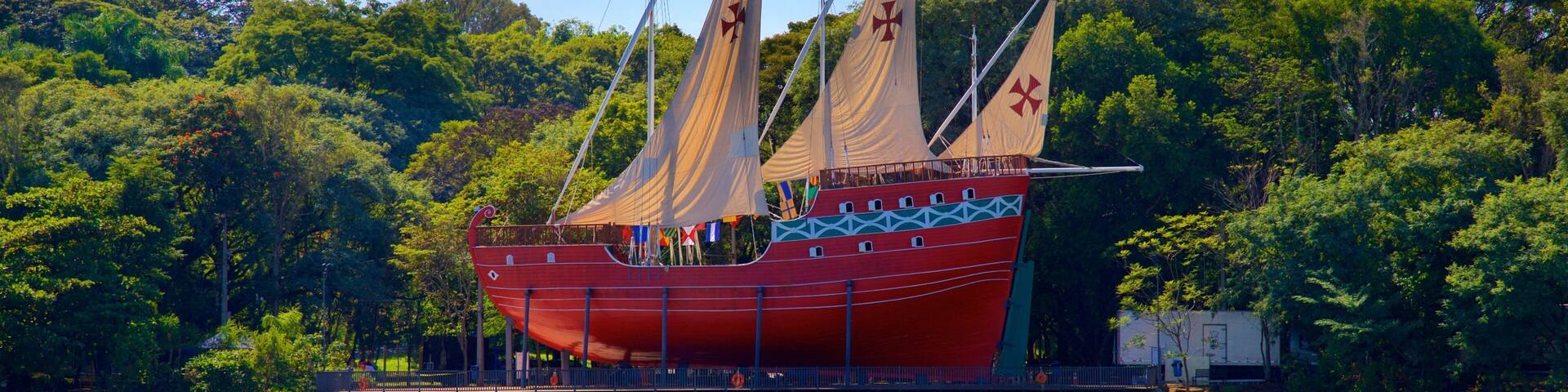 Lago Taquaral mostrando un lago o abrevadero y elementos del patrimonio