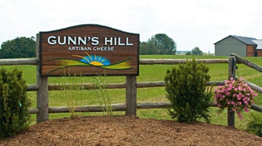 Award winning cheese. Only open Tues. -Sat. 9-5.
My fav. "5 BROTHERS".
None finer !!