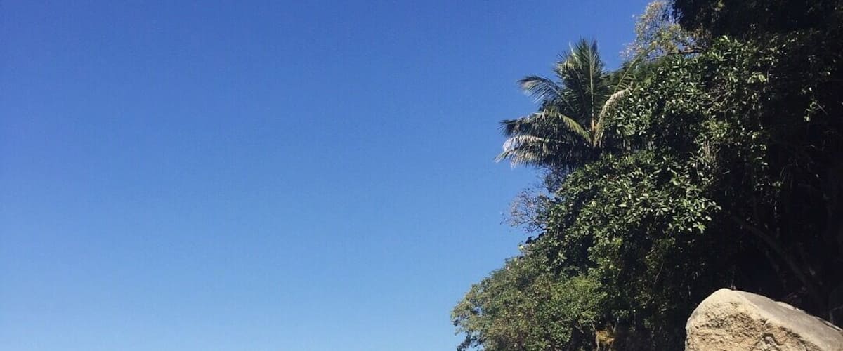 After a scenic hike from Boca de Tomatlan, this small beautiful beach was the perfect place to cool off before continuing on to Las Animas. #yesplease #pacificocean