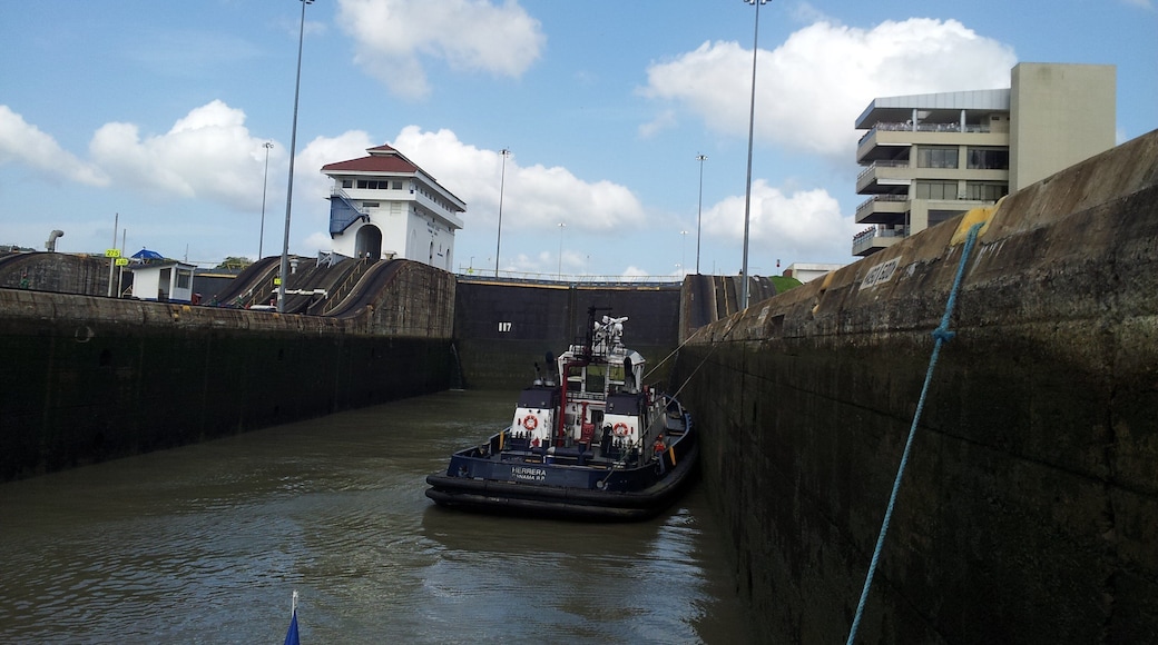 0_2b27d970-4c67-4772-a9ee-b3a72c8e1c72_raw