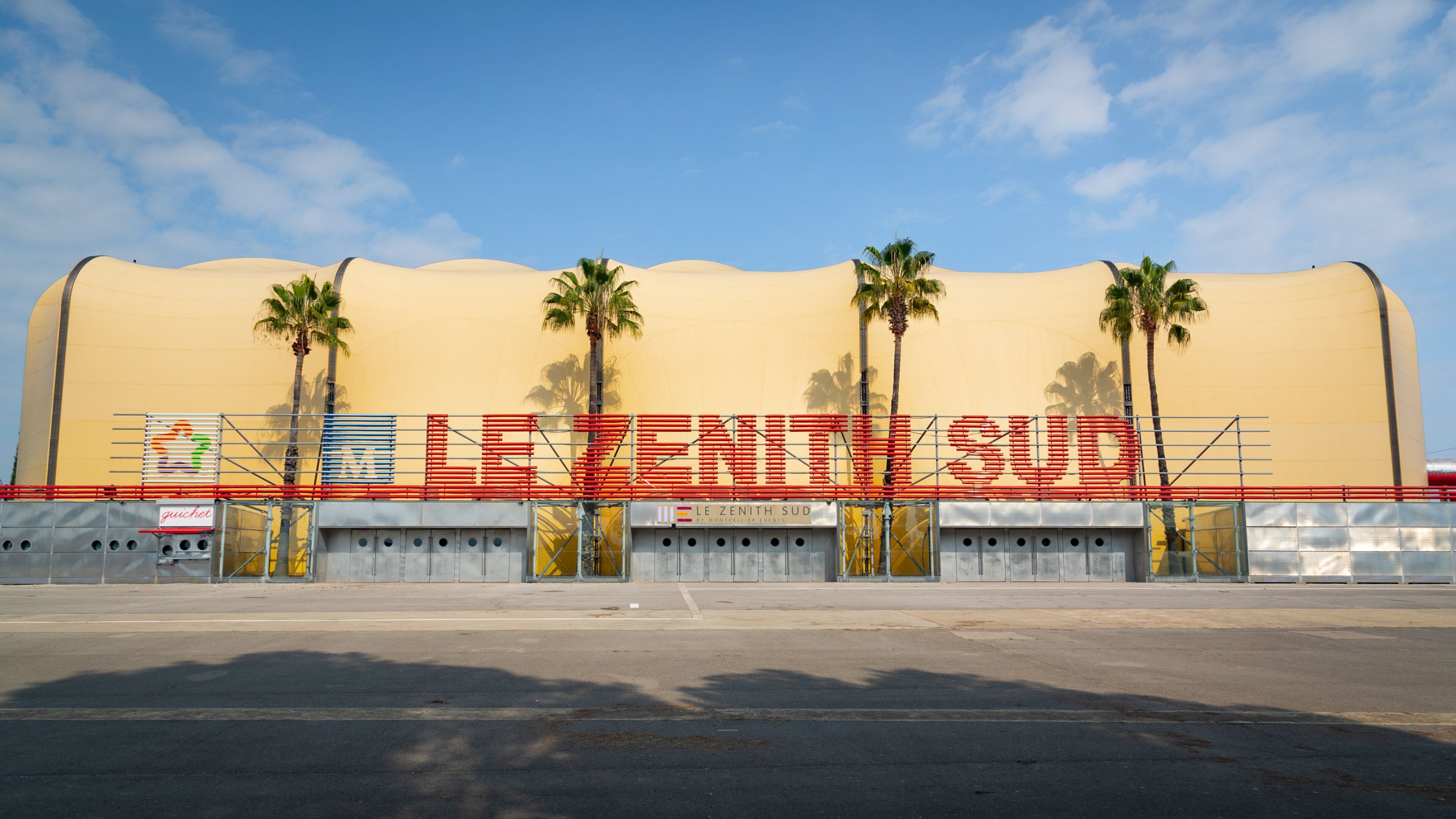 Millenaire showing signage