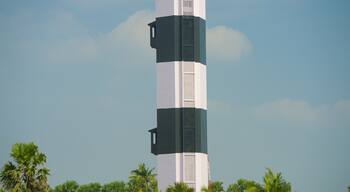 Faro de Pondicherry ofreciendo un faro