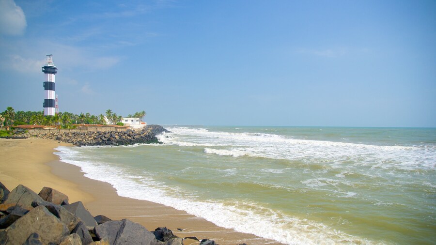 Pondicherry Lighthouse which includes a lighthouse and a beach