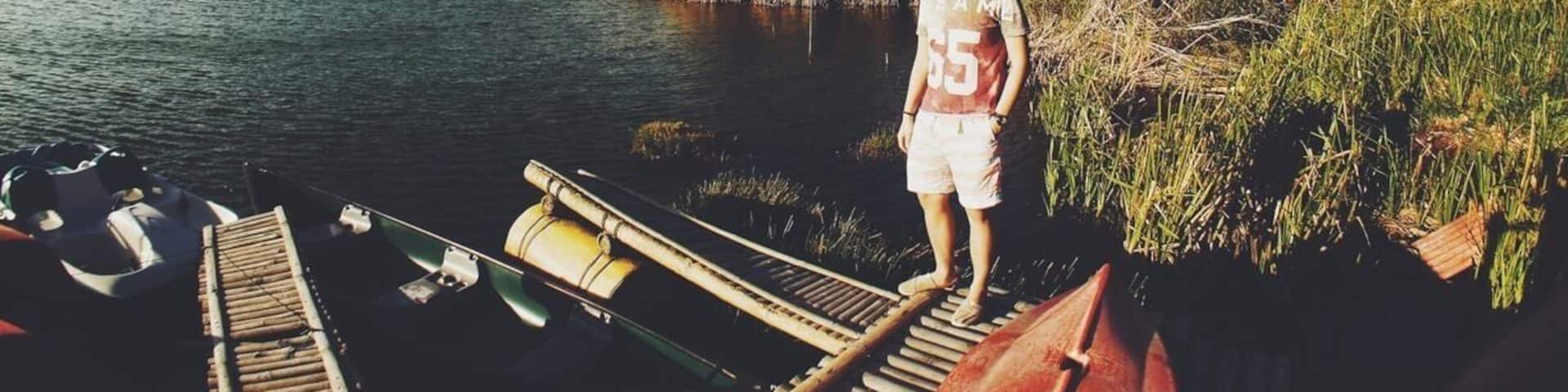 -Linow Lake-
It's a lake created by volcanic activities and the colour is changing every day, from dark green to blue.
It's located in Tomohon city, 25 kilometre from Manado, the capital of North Sulawesi.
Getting here is very easy as the road is all in good condition with just some minor flaws,
The ticket fee is Rp 25,000 (US$ 2) per person with a complimentary welcome drink. You can eat traditional Minahasan snacks, such as Pisang Goroho, with Roa chili sauce (very recommended)
The view is spectacular, the air is very clean, the temperature is cold. It's a perfect getaway for your afternoon tea out the city.