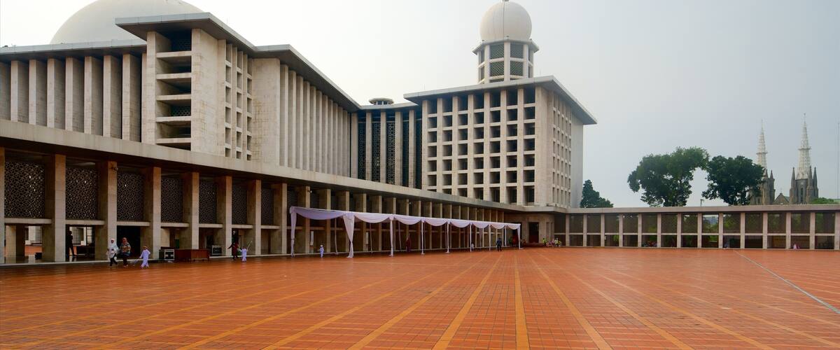 Istiqlal Mosque featuring a square or plaza and modern architecture