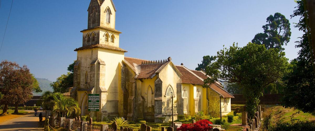 Madikeri Fort featuring a church or cathedral and heritage elements