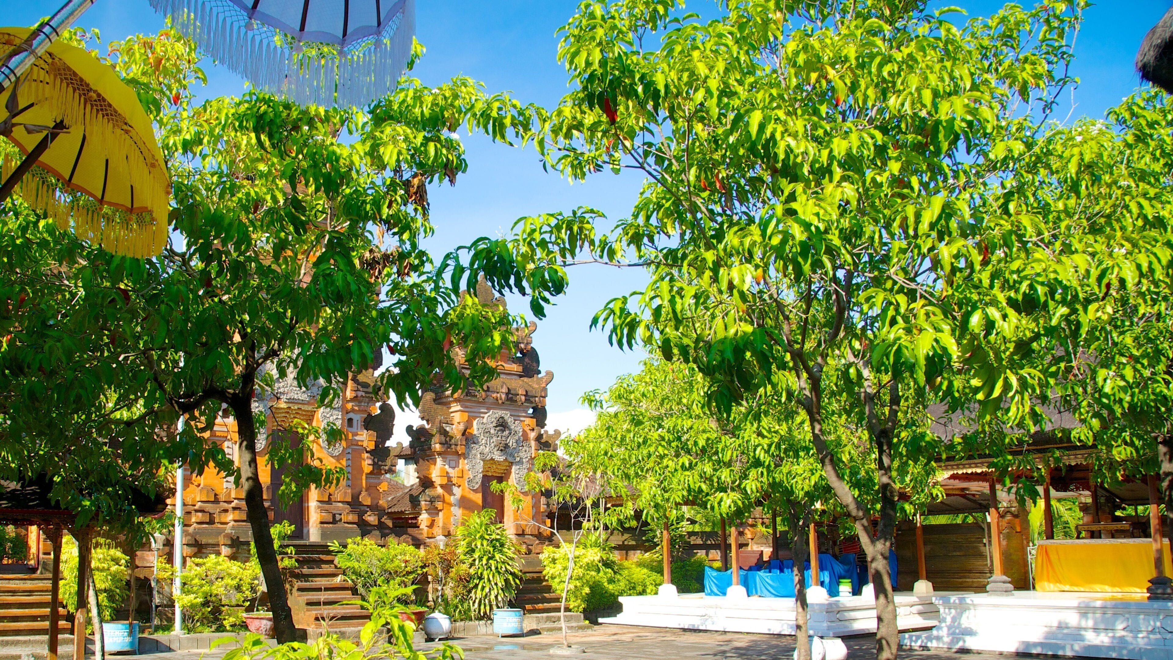 Petitenget Temple featuring a temple or place of worship