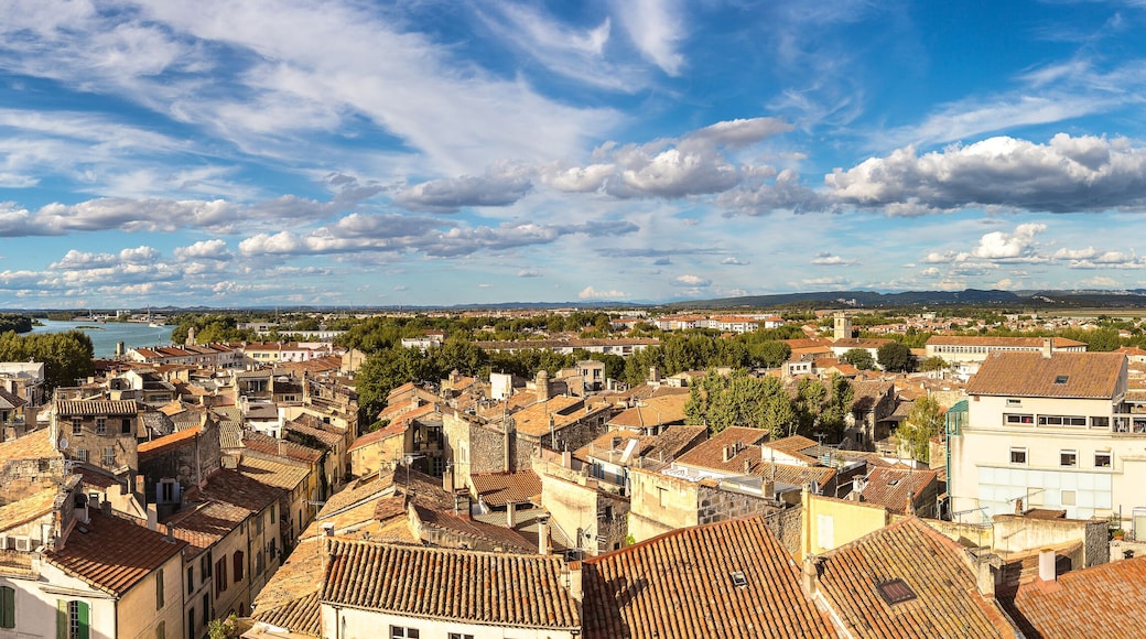 Arles