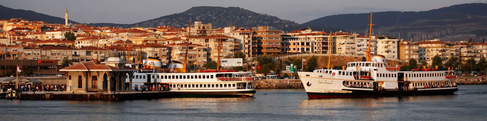 BCA9E7 Bostanci ferry port, Istanbul Turkey. Image shot 07/2008. Exact date unknown.