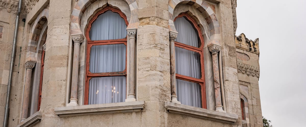 Beyazit featuring heritage elements