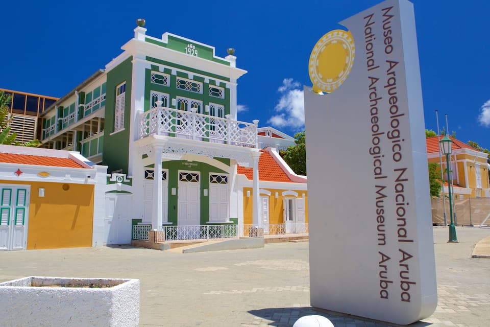 Señal del Museo Arqueológico Nacional en Aruba.